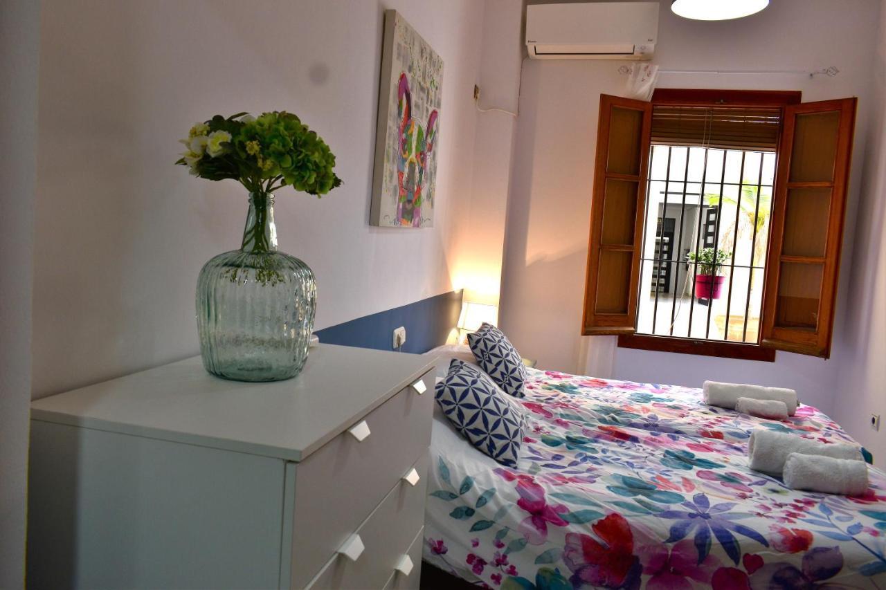 Apartamento Duenas Севиля Екстериор снимка