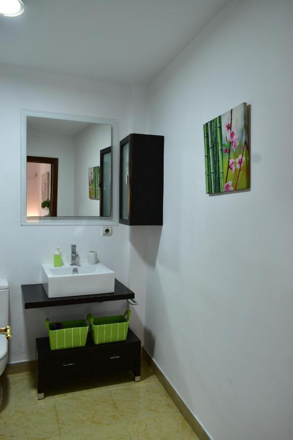 Apartamento Duenas Севиля Екстериор снимка